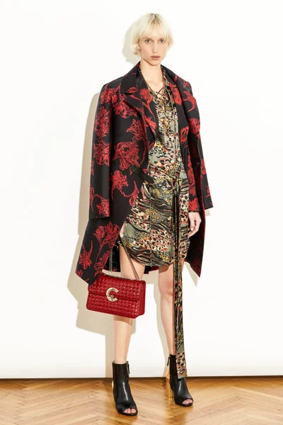 Look 13